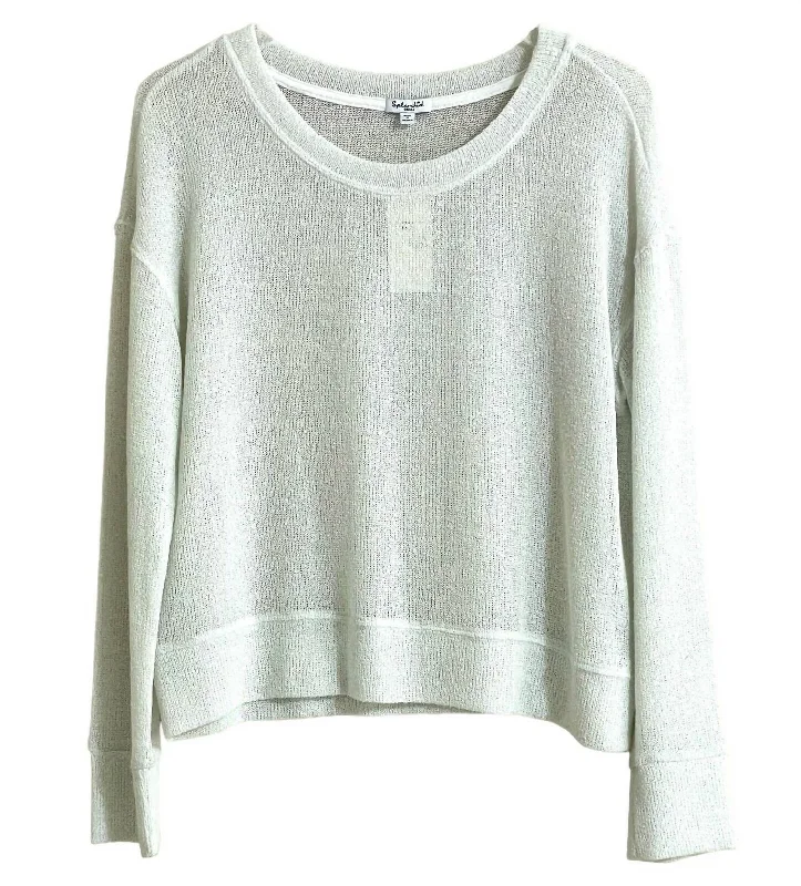 Sports And Leisure Women's Lightweight Knit Long Sleeve Eggshell Sweater In White