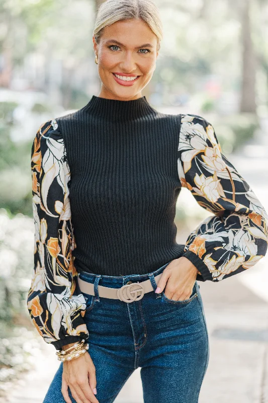 Design Must-have More Than Love Black Floral Blouse