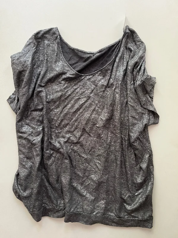 Sports Style Top Short Sleeve By Eileen Fisher In Silver, Size: 1x
