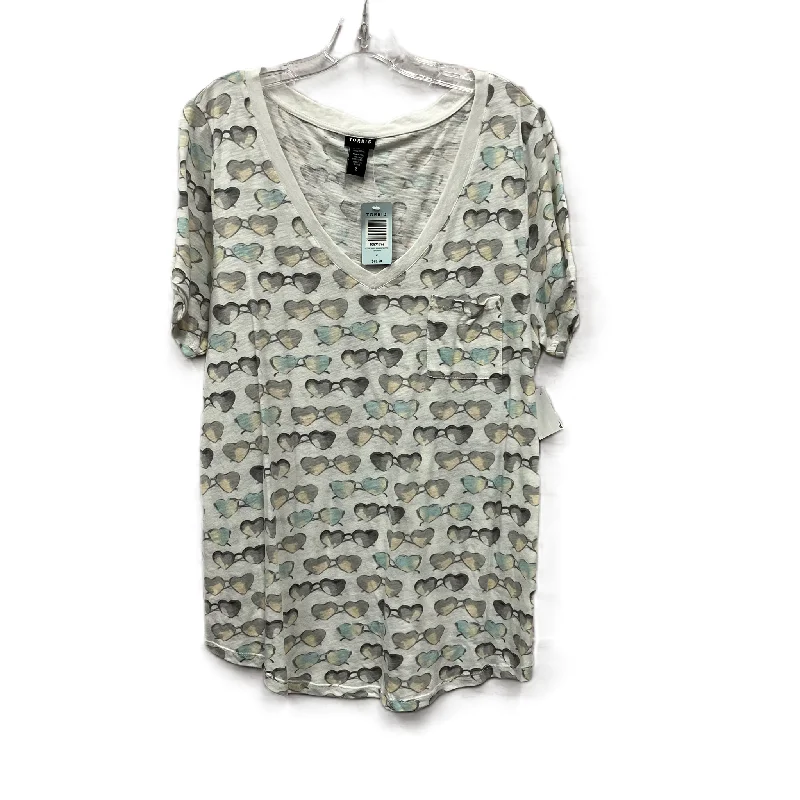 Playful Style Top Short Sleeve By Torrid In white, Size: 2x